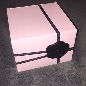 BRAND NEW FLOWER BOMB VICTOR&ROLF